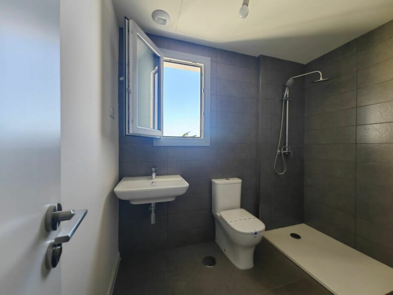 76c0465b96ef937eaec15db63ffcf1ff - 16