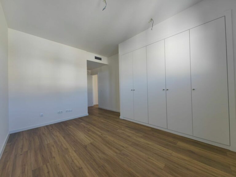 76c0465b96ef937eaec15db63ffcf1ff - 4