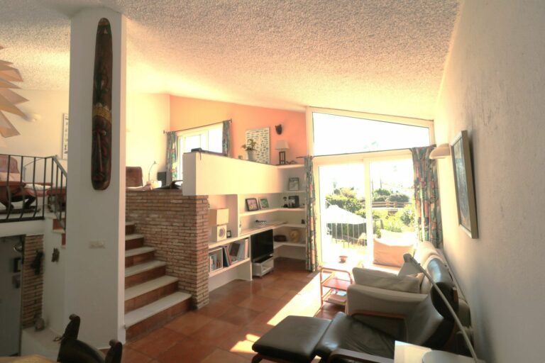 7720303276c88f8449a64a0679e68f93 - 14