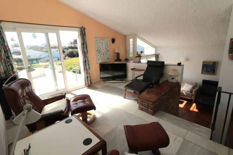 7720303276c88f8449a64a0679e68f93 - 6