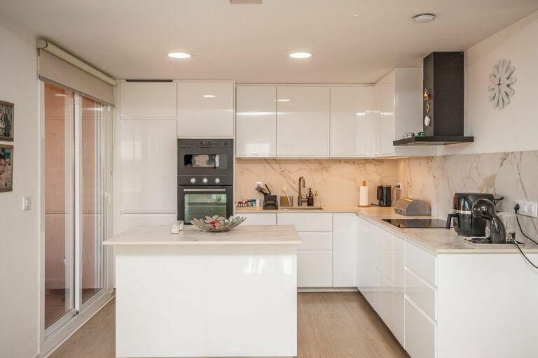 79583de5a2c1405c35809c070dc40c14 - 13