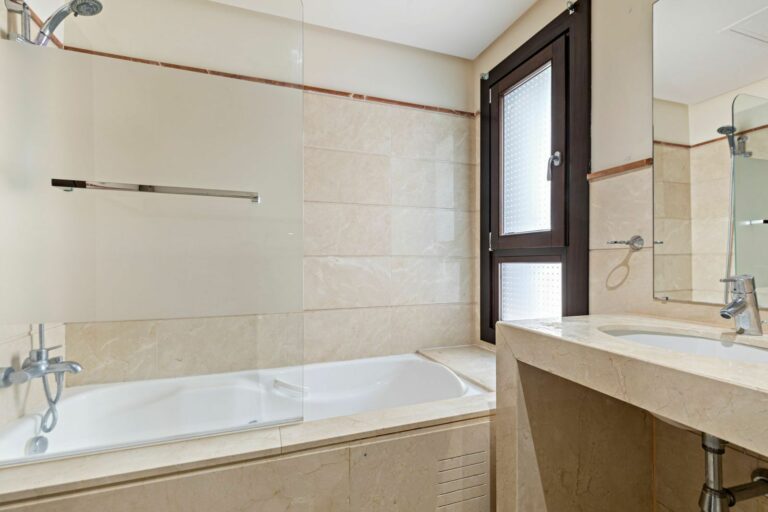 7a4af4d0c5904f2ad813217683c5e541 - 13