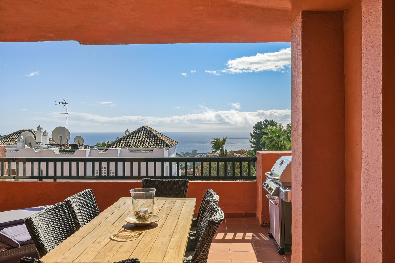 7ab42b677fb209a221ac1967a508a9ca - 1