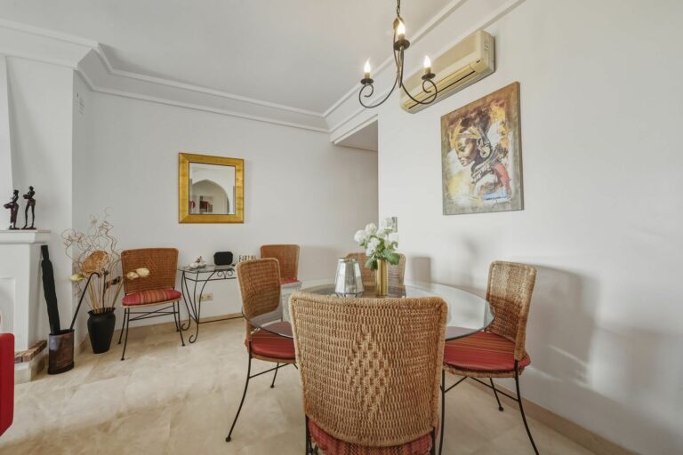 7ab42b677fb209a221ac1967a508a9ca - 14