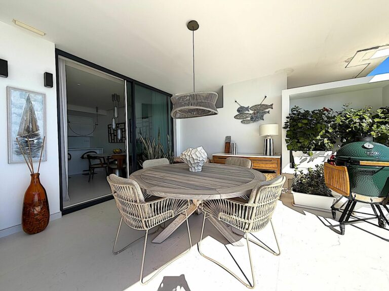 7c8483f68542474df11f01b458c7b256 - 14