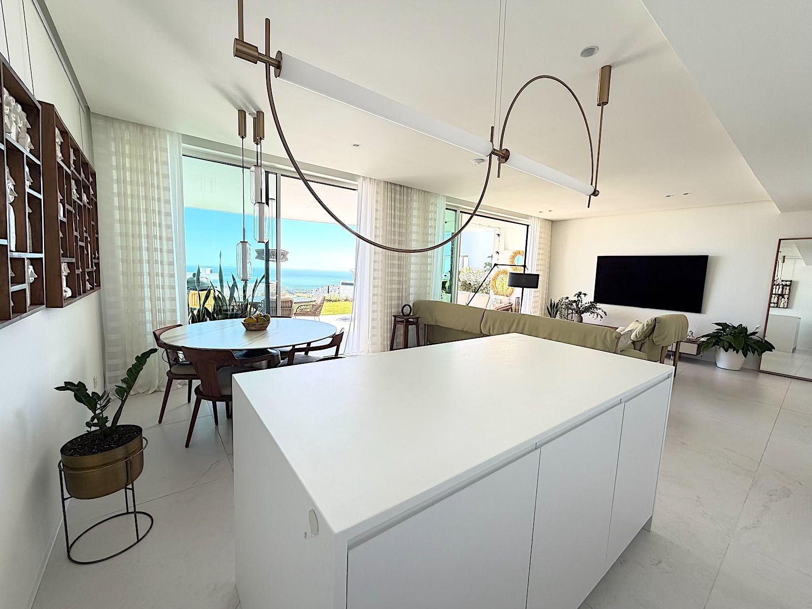 7c8483f68542474df11f01b458c7b256 - 16