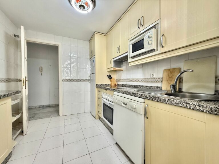 7dcdb5809621cd160ea924af53125f88 - 10