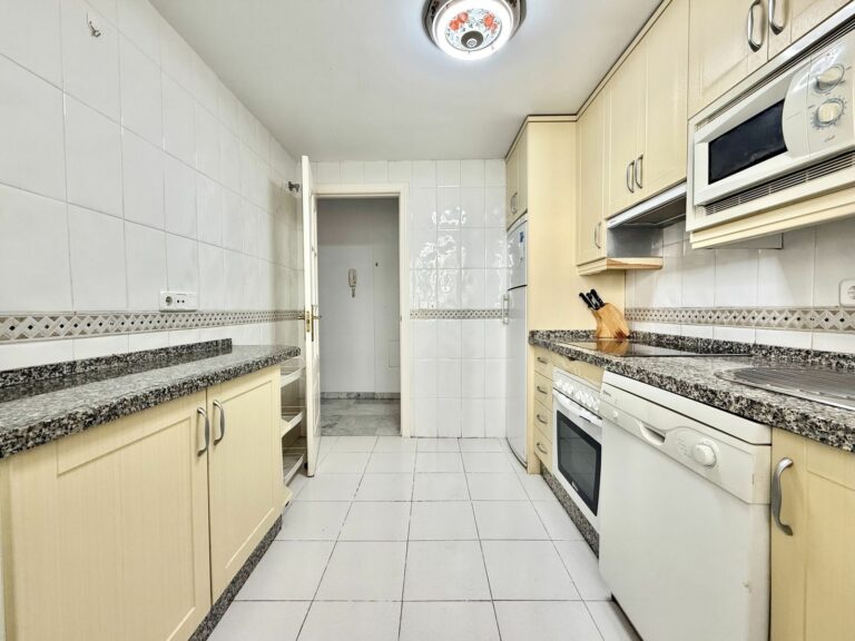 7dcdb5809621cd160ea924af53125f88 - 11