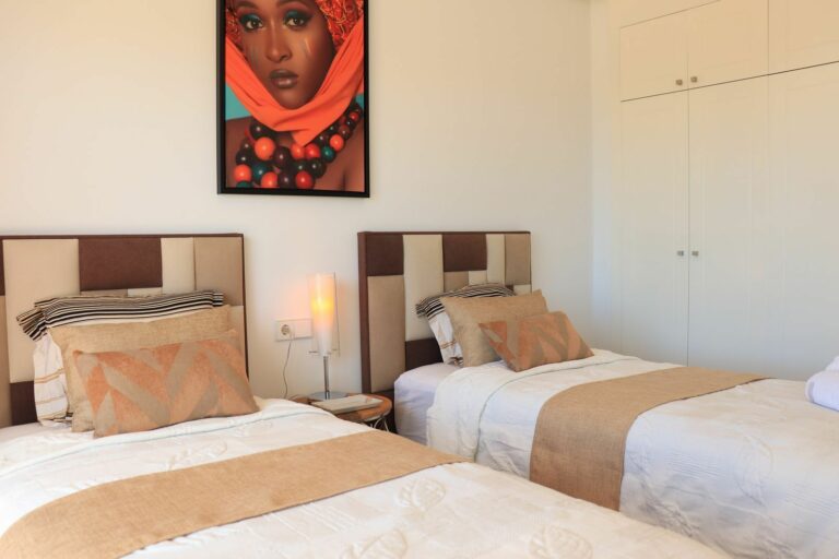 7e7833dfc14c00a838102e34f2f80a0f - 5