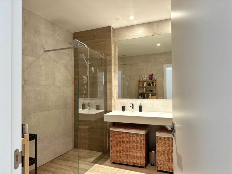 7f582ba69552c532b28b527a47b3322f - 14