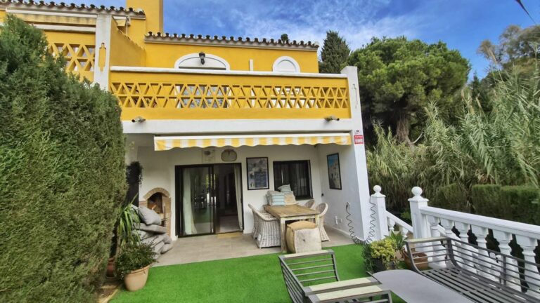 7fa7529a30a2db2b172d2157d06dbc09 - 1