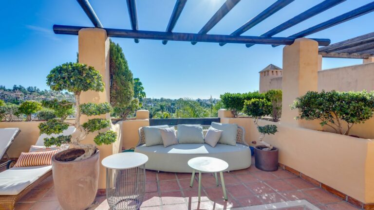 7ff3ede99324baf048a32b1e934a5071 - 15