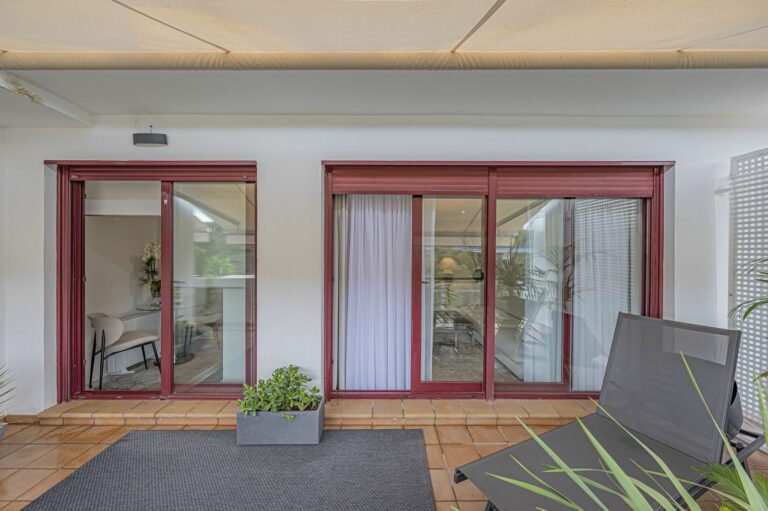 7ff7e90e2fbe47703d292bd692972b04 - 14