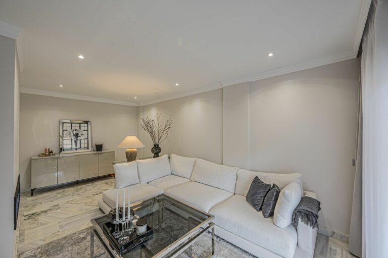 7ff7e90e2fbe47703d292bd692972b04 - 9