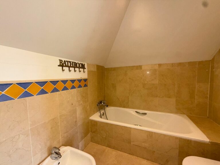 8280466b75778a4ccf11f6a72b0d27d1 - 10