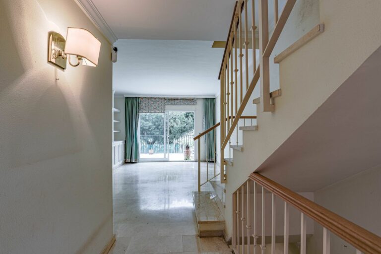 831e055af7a9311311dc67279ff5f916 - 10