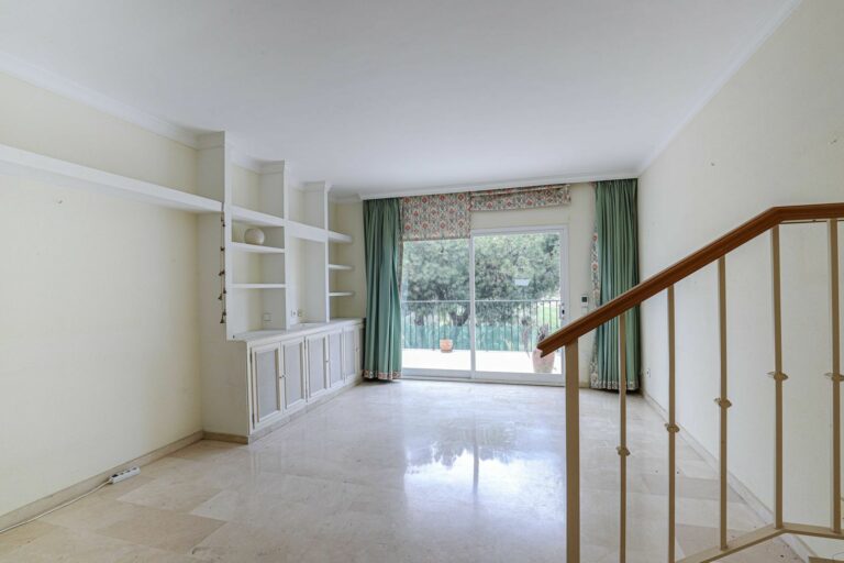 831e055af7a9311311dc67279ff5f916 - 4