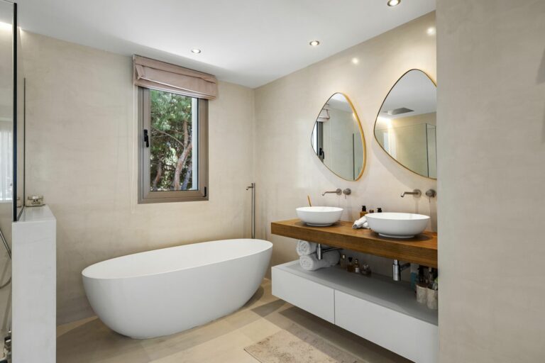 838a8b892e61b17688c10635c328f24b - 11