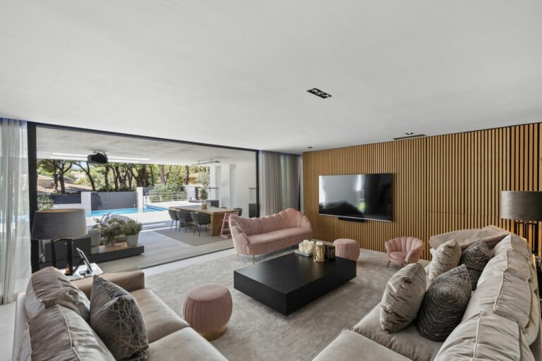 838a8b892e61b17688c10635c328f24b - 3