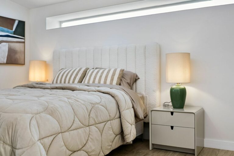 8427808e14d7695cbb0d483a6ccef58e - 11