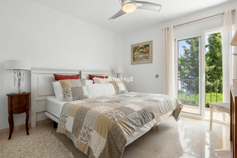 843b33a817581d720c1505ae928b9e7b - 14