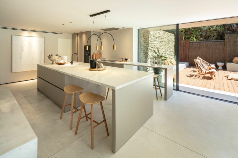 84f1cff062101523ecb2284ff9b2c0f0 - 14