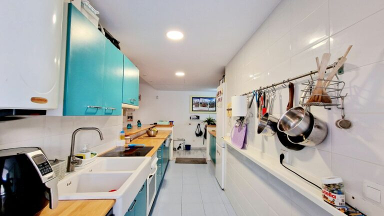 8597ed10e4afca829286fd37db3aa315 - 9