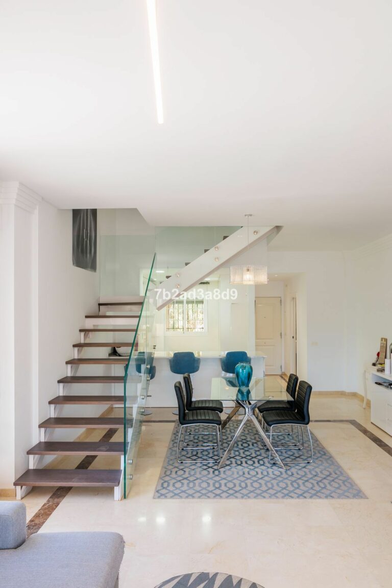 8680a1700378f563b48ba85dbc505a1d - 12