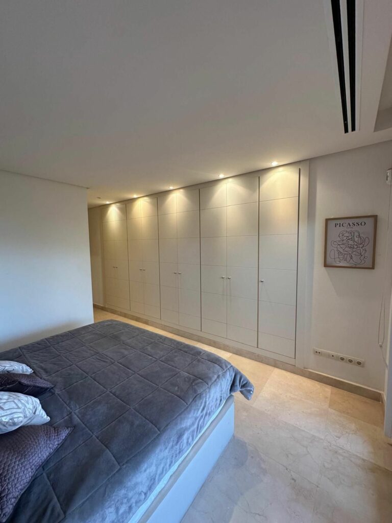 87f82989599c32245c7c1c98b949cc93 - 12