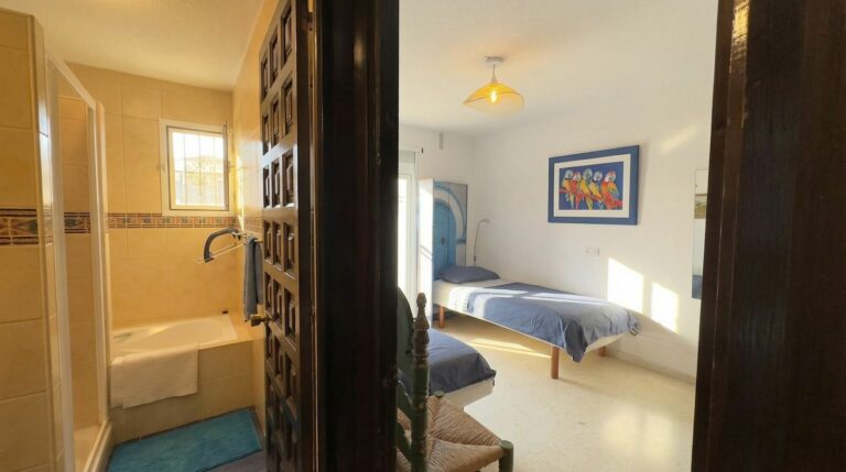 8a35543010b02b4f114140f1b7302005 - 9