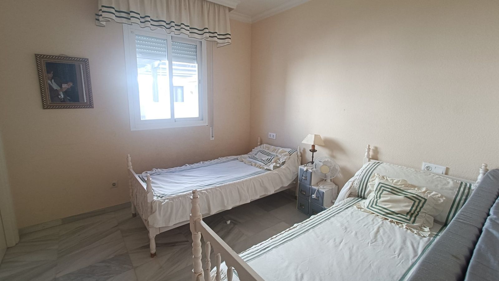 8c730ab0b293c33e652f507918e231ac - 12