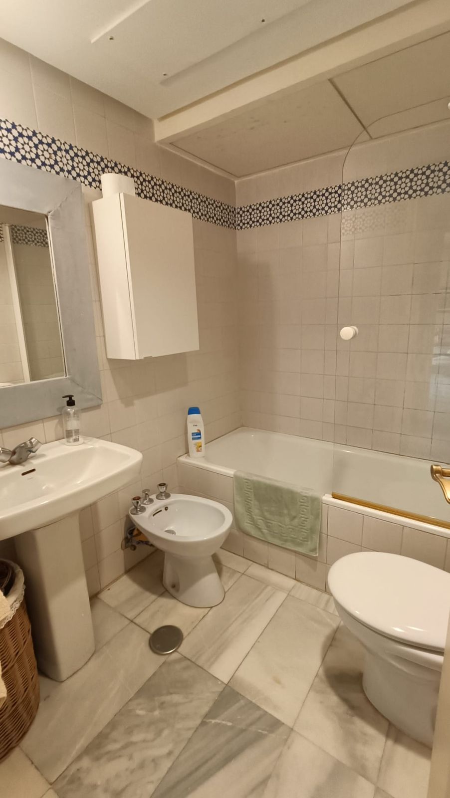 8c730ab0b293c33e652f507918e231ac - 16