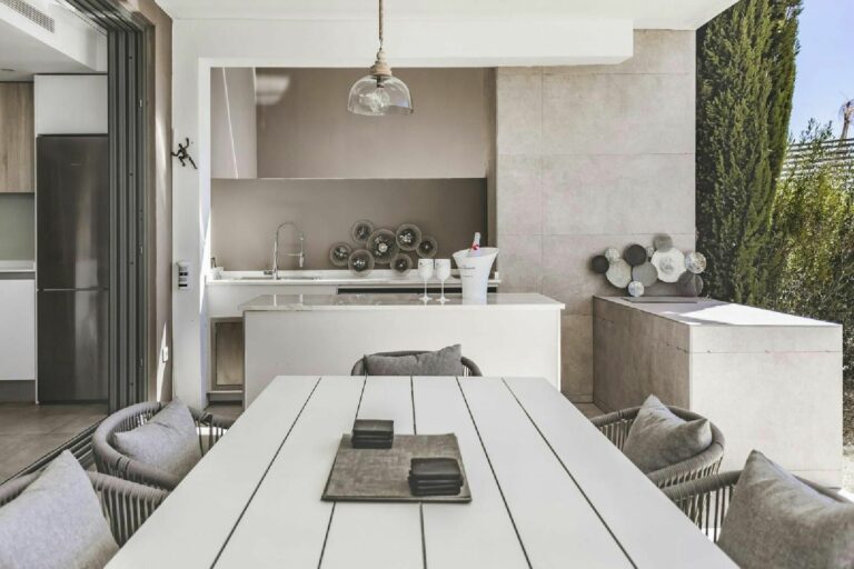 8c842751ad5f75c41c0c3a2516c2c926 - 6