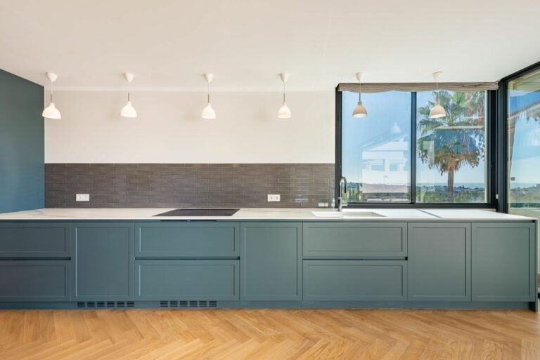 8cfdb1d669c37f9b1b3db1a287d3b3e2 - 7