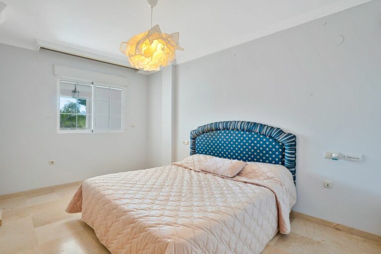 8d39e4e1ce2b6a852674cc00aa8c6556 - 7