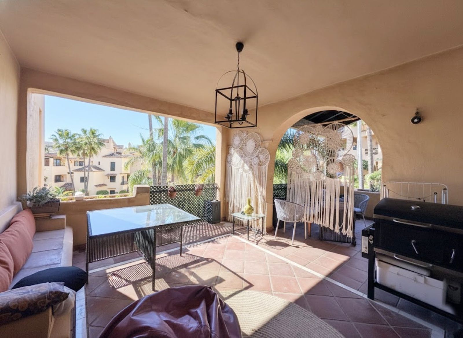 8e790188f4f9155609e302b6b6f311f5 - 1