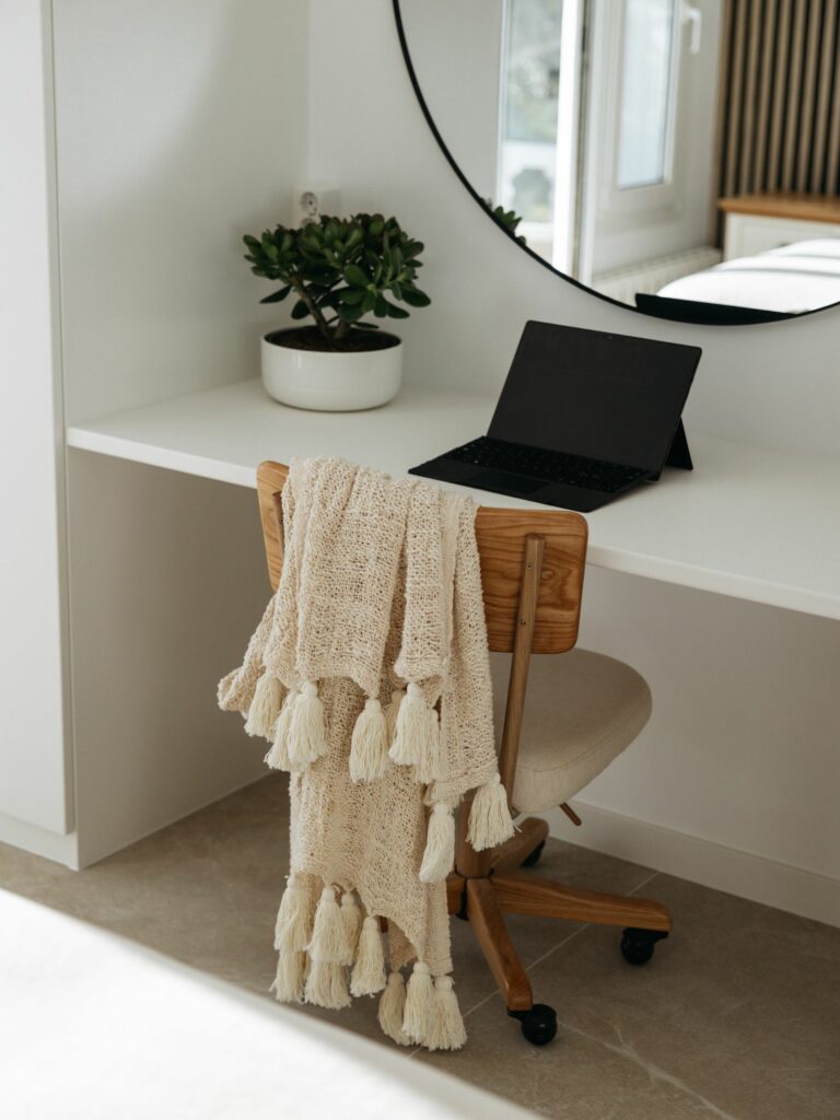 90b546f36b405033eec5b7c74c6cecf6 - 15