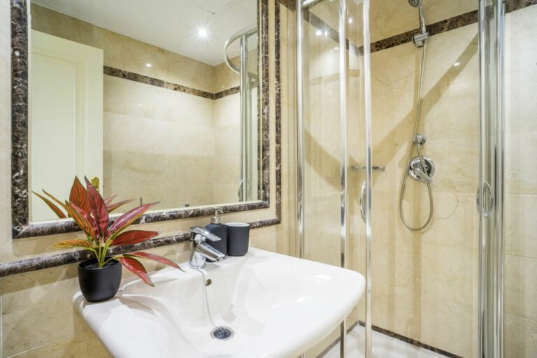 91802aa637cbe55fba813614be6b7c4e - 13