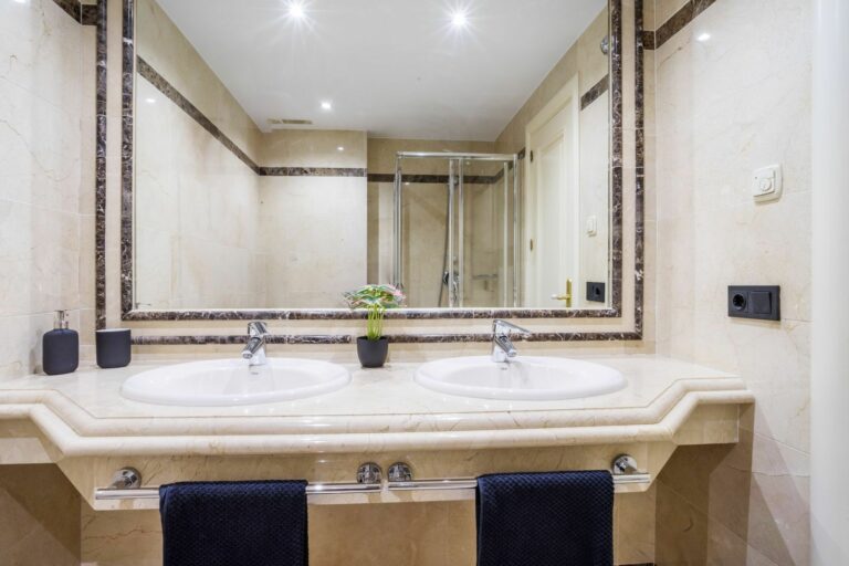 91802aa637cbe55fba813614be6b7c4e - 5