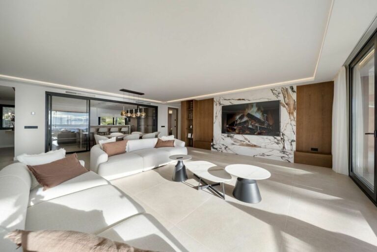 91e6eaea63f95ce1dca9134c8819503e - 12