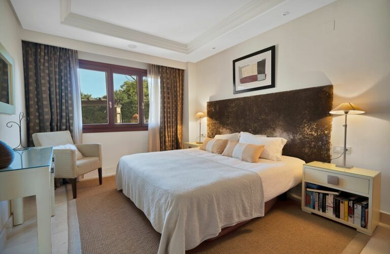 9376cb9c9337ba7d70b7f30532eb13b8 - 15