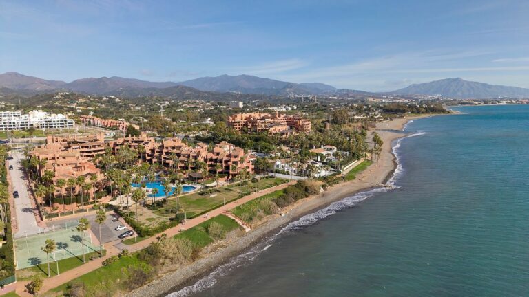 9376cb9c9337ba7d70b7f30532eb13b8 - 3