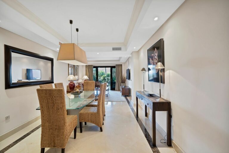 9376cb9c9337ba7d70b7f30532eb13b8 - 5