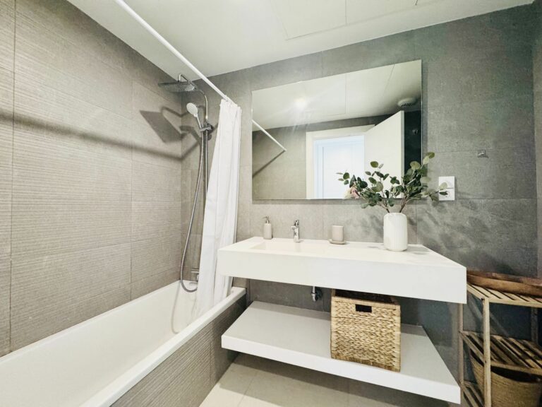 93cf4d1ff4a22be2ff2e01ebb5c49b77 - 11