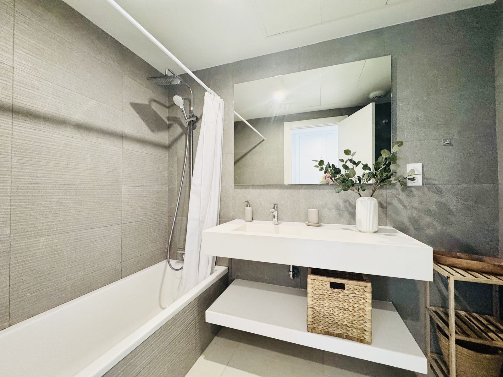 93cf4d1ff4a22be2ff2e01ebb5c49b77 - 11