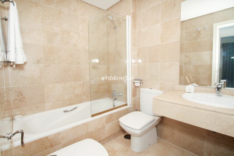 9595e00cdf628b659d7ea3dbe5bf51ab - 8