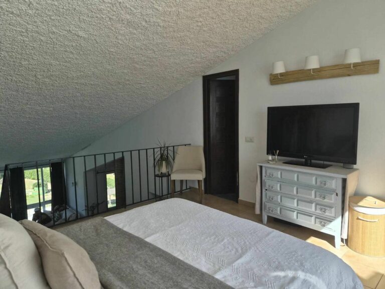 963e273069330a747506fb1266693e82 - 8