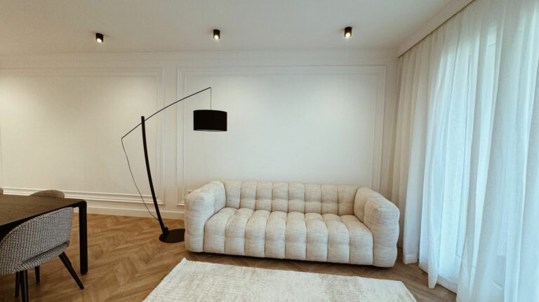 96df8c78be3a9bf4300ed7dbcf54371a - 11