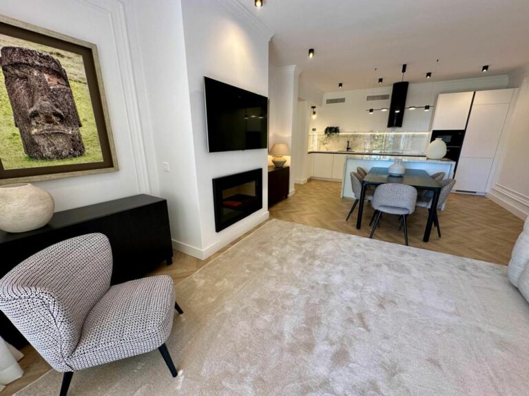 96df8c78be3a9bf4300ed7dbcf54371a - 16