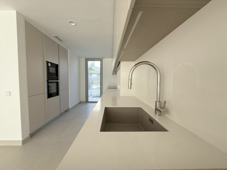 9870b81ca62ccd4b97c7832b6d6771d6 - 12